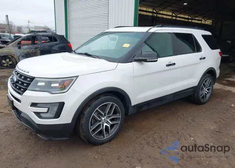 2016 Ford Explorer Sport z USA, uszkodzony, nr VIN 1FM5K8GT6GGD24324